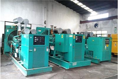 甘德如何判断汽油发电机组电瓶的使用寿命？