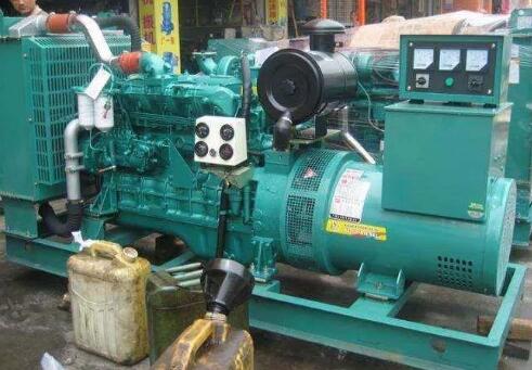 甘德冬季启动柴油发电机时,如何避免电瓶过度放电?