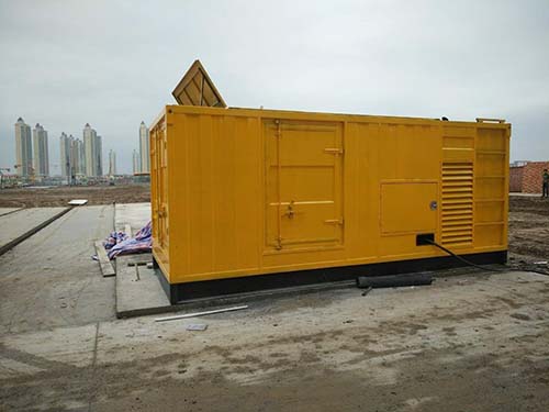 甘德合同中关于乙方责任导致工期延误的赔偿标准应该如何制定?